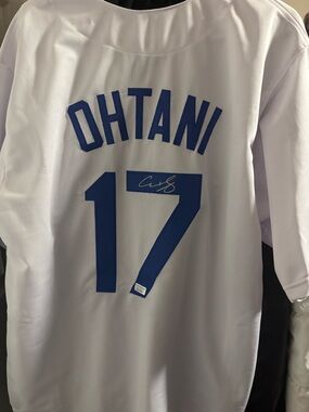 LA Dodgers Shoei Ohtani signed jersey